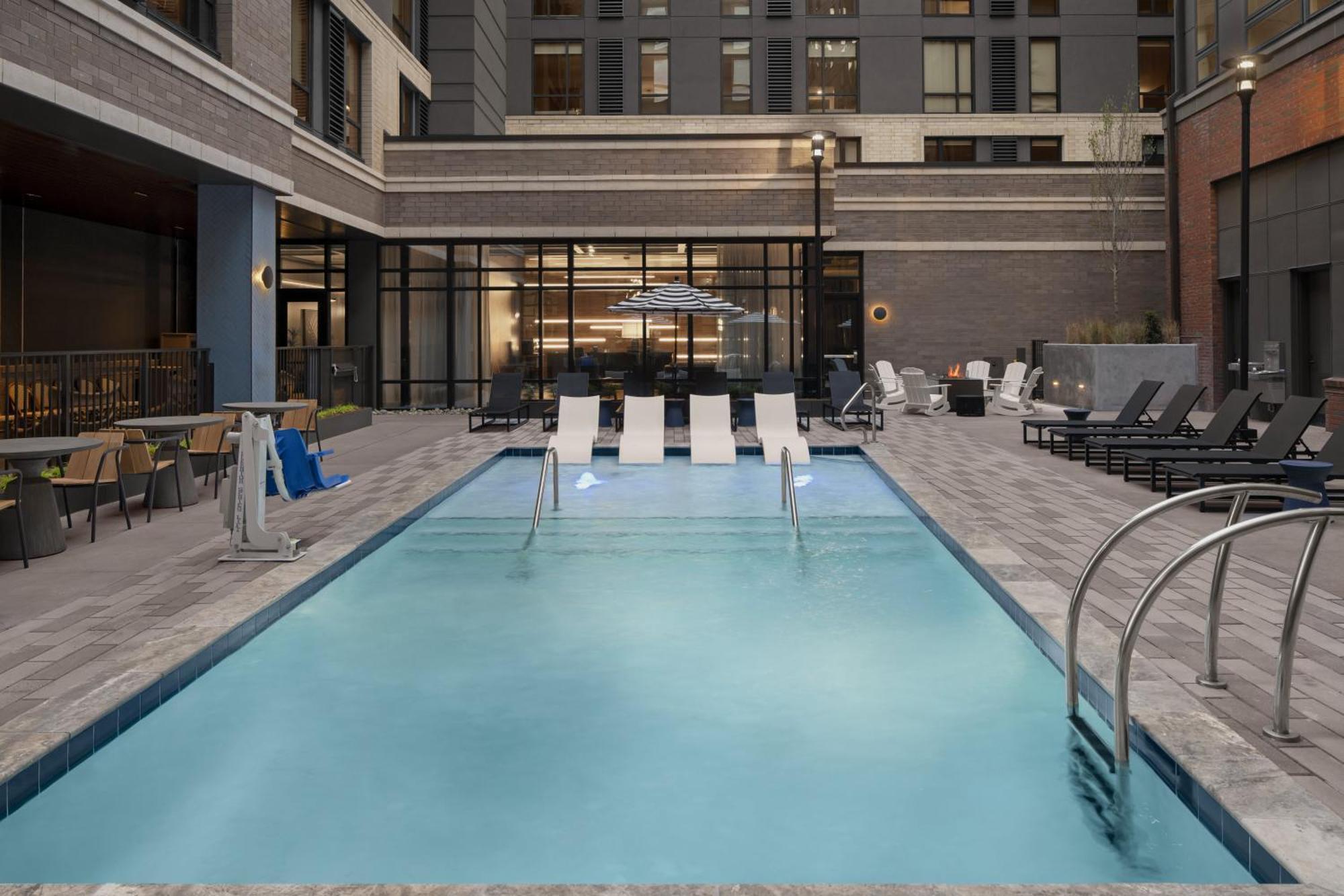 Hyatt House Raleigh Downtown/Seaboard Station Hotel ภายนอก รูปภาพ